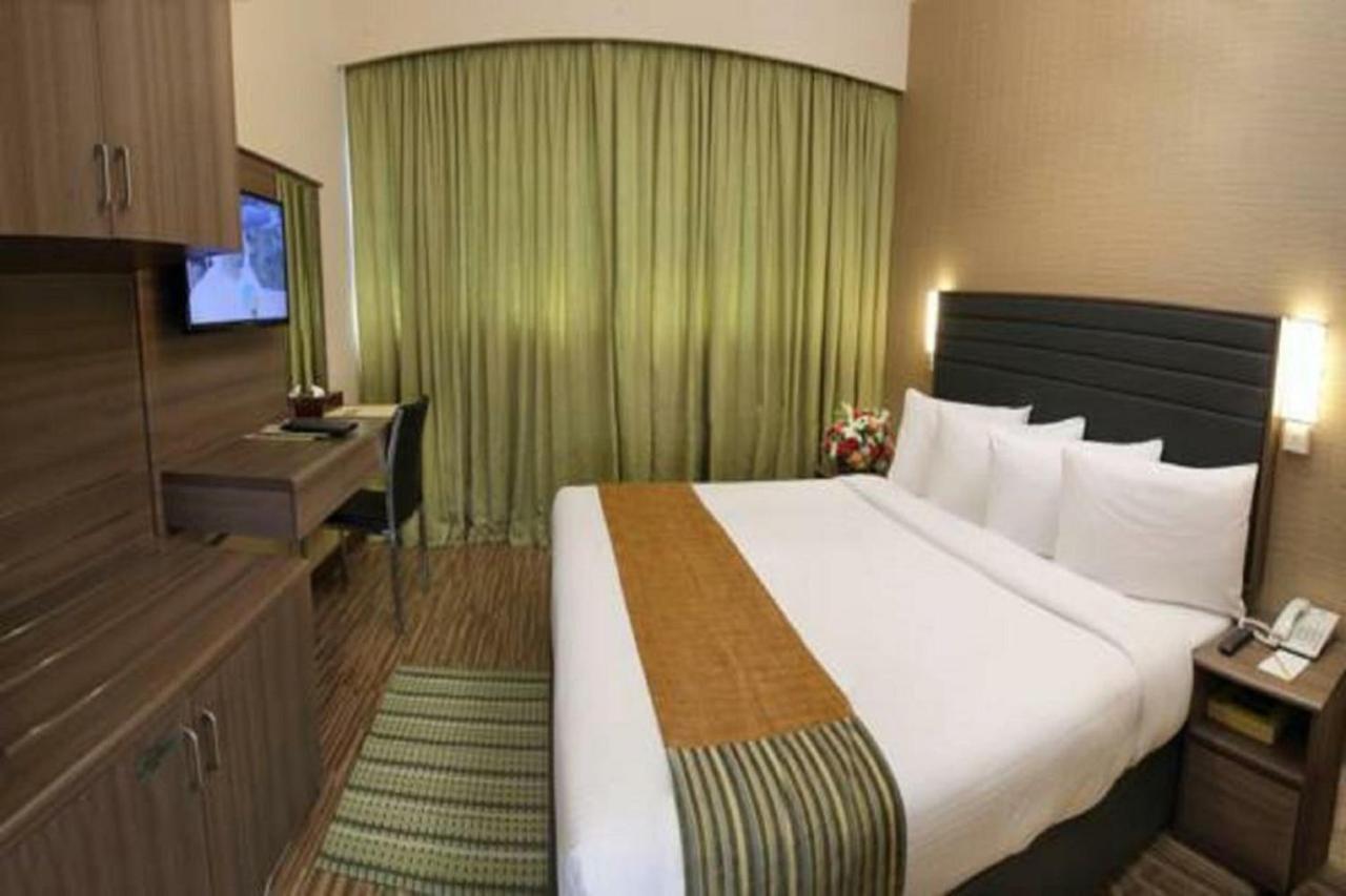 Oasis Deira Hotel Dubaï Extérieur photo